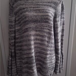 Kensie Women's Textured Gray Sweater